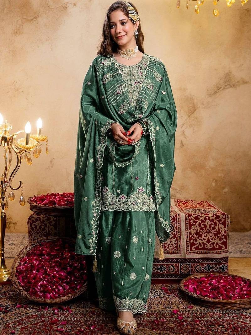 Women Regular Kurta with Patiala & With Dupatta