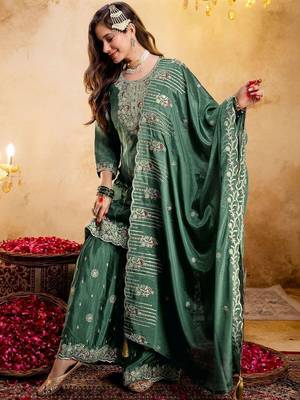 Women Regular Kurta with Patiala & With Dupatta 3