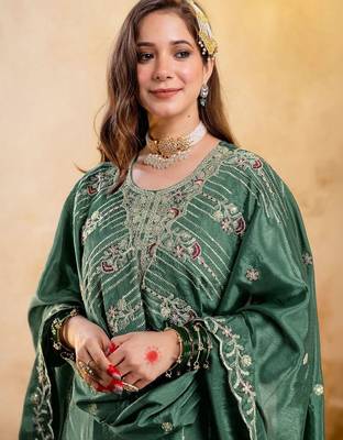 Women Regular Kurta with Patiala & With Dupatta 4