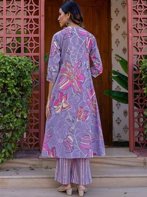 Women Printed Regular Kurta with Pyjamas & With Dupatta 5