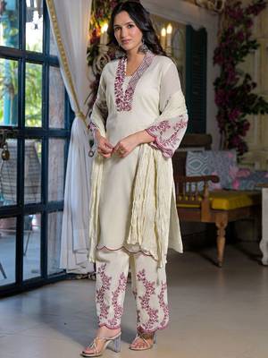 Women Printed Regular Pure Cotton Kurta with Palazzos & With Dupatta 3