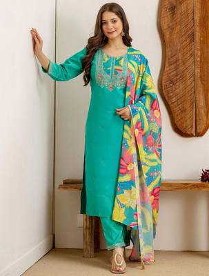 Floral Embroidered Sequinned Straight Kurta With Trousers & Dupatta 1