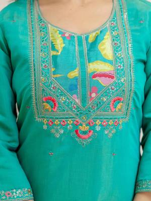 Floral Embroidered Sequinned Straight Kurta With Trousers & Dupatta 3