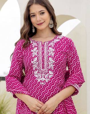 Women Bandhani Printed Kurta with Trouser & Dupatta 5