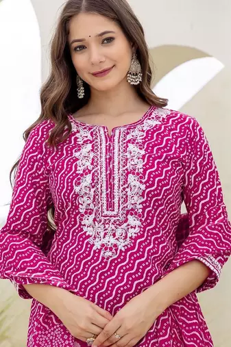 Women Bandhani Printed Kurta with Trouser & Dupatta