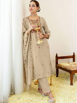 Women Floral Embroidered Regular Thread Work Pure Cotton Kurta with Trousers & With Dupatta 1