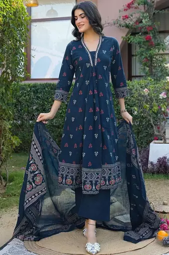 Women Regular Kurta with Pyjamas & With Dupatta