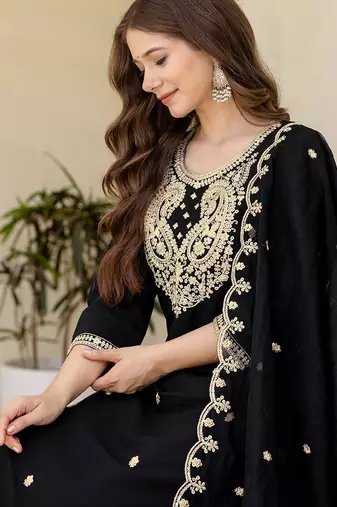 Women Ethnic Motifs Embroidered Regular Kurta with Trousers & With Dupatta