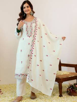 Floral Embroidered Regular Thread Work Kurta with Palazzos With Dupatta 5