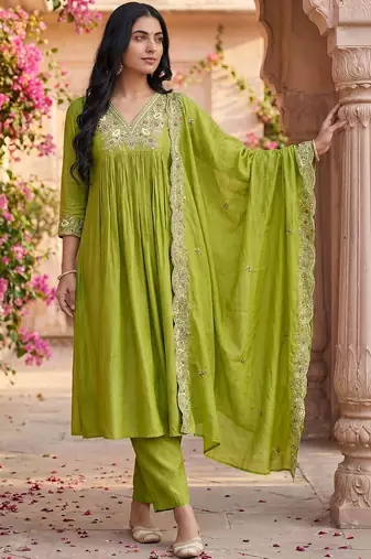 Women Ethnic Motifs Embroidered Empire Thread Work Kurta with Trousers & With Dupatta