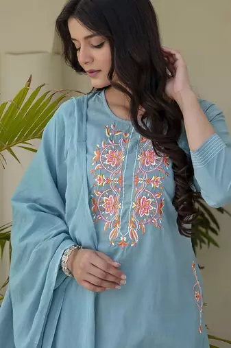 Women Ethnic Motifs Embroidered Regular Thread Work Kurta with Trousers & With Dupatta