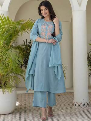 Women Ethnic Motifs Embroidered Regular Thread Work Kurta with Trousers & With Dupatta 5
