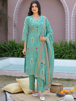 Women Printed Regular Kurta with Pyjamas & With Dupatta 1