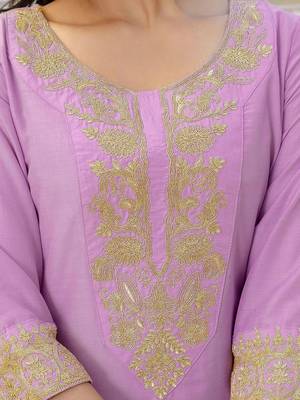 Women Ethnic Motifs Embroidered Regular Kurta with Trousers & With Dupatta 7