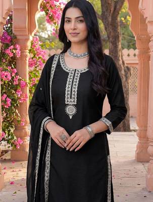Women Ethnic Motifs Embroidered Regular Thread Work Kurta with Sharara & With Dupatta 2