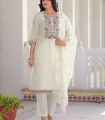 Women Floral Embroidered Regular Thread Work Kurta with Trousers & With Dupatta