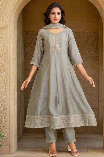Floral Embroidered Thread Work A-Line Kurta With Trousers & Dupatta
