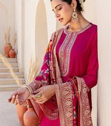 Women Floral Embroidered Kurta with Trousers & Dupatta