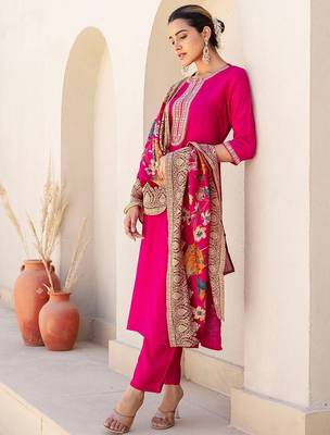 Women Floral Embroidered Kurta with Trousers & Dupatta 5