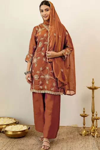 Women Floral Embroidered Regular Thread Work Kurta with Palazzos & With Dupatta