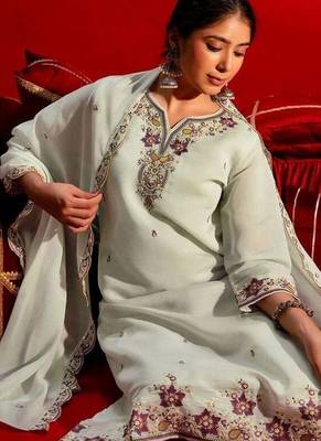 Women Floral Embroidered Regular Thread Work Chanderi Cotton Kurta with Trousers & With Dupatta 6