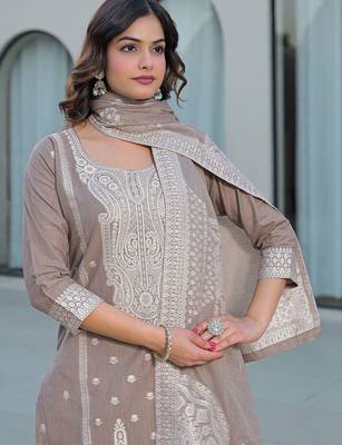 Women Ethnic Motifs Embroidered Regular Thread Work Kurta with Trousers & With Dupatta 4