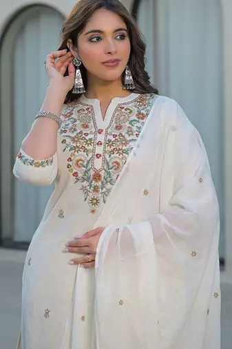 Women Ethnic Motifs Embroidered Regular Thread Work Kurta with Trousers & With Dupatta
