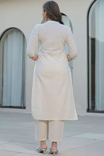 Women Ethnic Motifs Embroidered Regular Thread Work Kurta with Trousers & With Dupatta