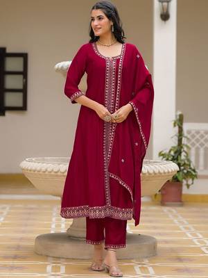Women Regular Kurta with Pyjamas & With Dupatta 3