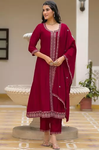 Women Regular Kurta with Pyjamas & With Dupatta