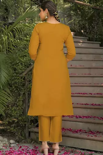 Women Floral Regular Mirror Work Pure Silk Kurta & Trousers With Dupatta