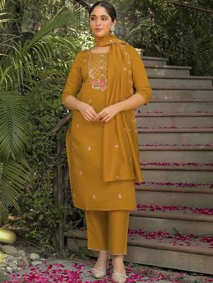 Women Floral Regular Mirror Work Pure Silk Kurta & Trousers With Dupatta 5