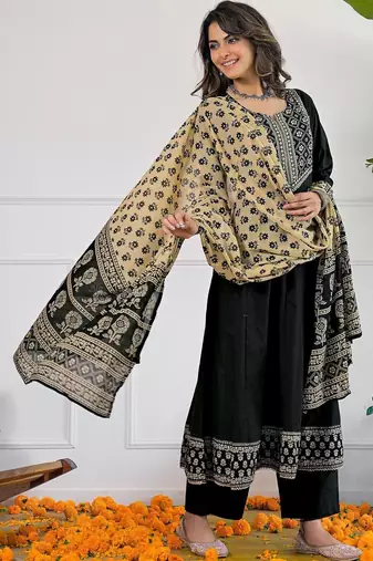 Women Ethnic Motifs Embroidered Regular Kurta with Palazzos & With Dupatta