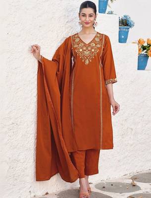 Women Embroidered Regular Pure Cotton Kurta with Trousers & With Dupatta 6