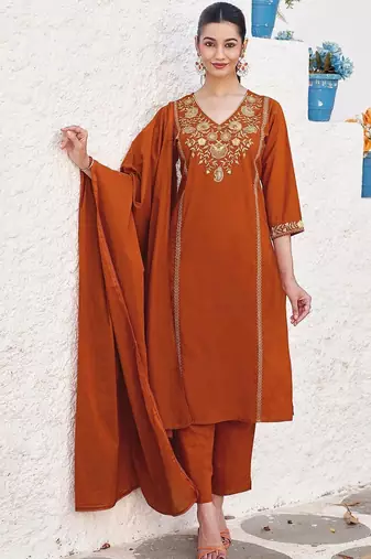 Women Embroidered Regular Pure Cotton Kurta with Trousers & With Dupatta
