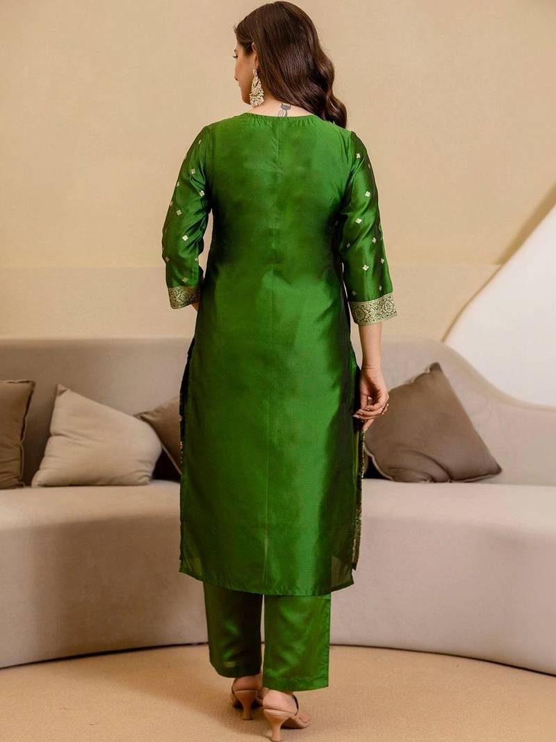Women Ethnic Motifs Regular Kurta with Trousers & With Dupatta