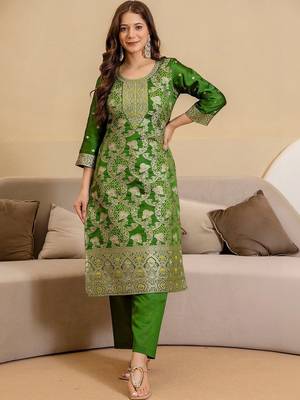 Women Ethnic Motifs Regular Kurta with Trousers & With Dupatta 4