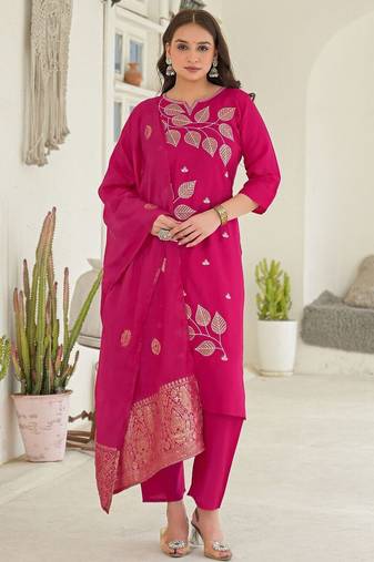 Women Ethnic Motifs Embroidered Regular Thread Work Kurta with Trousers & With Dupatta