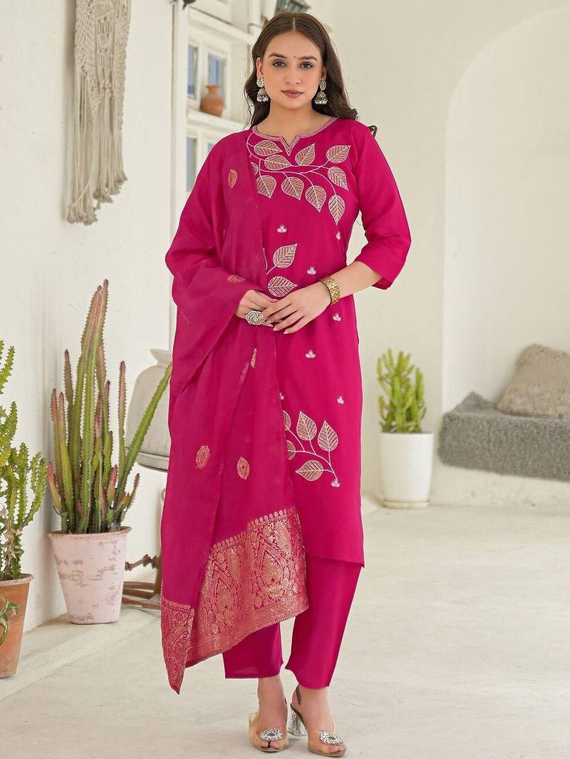 Women Ethnic Motifs Embroidered Regular Thread Work Kurta with Trousers & With Dupatta