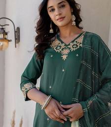 Women Floral Embroidered Kurta with Trousers & Dupatta