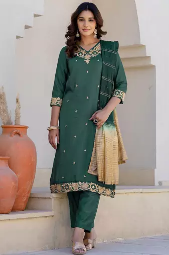 Women Floral Embroidered Kurta with Trousers & Dupatta