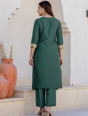 Women Floral Embroidered Kurta with Trousers & Dupatta 6