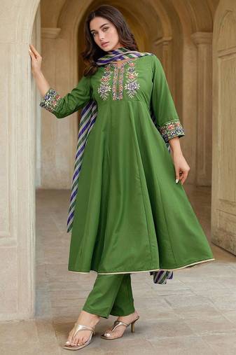 Women Ethnic Motifs Printed A-Line Kurta with Trousers & Dupatta