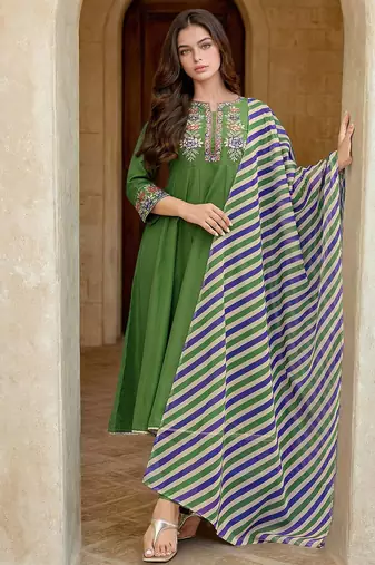 Women Ethnic Motifs Printed A-Line Kurta with Trousers & Dupatta