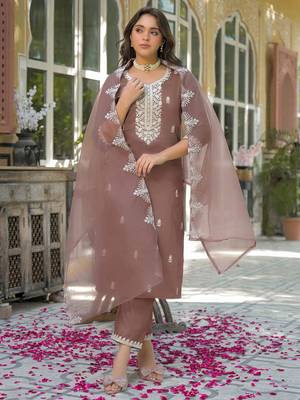 Women Ethnic Motifs Embroidered Regular Thread Work Kurta with Trousers & With Dupatta 4
