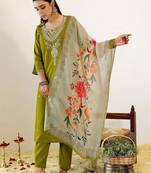 Women Floral Embroidered Regular Sequinned Kurta with Trousers & With Dupatta