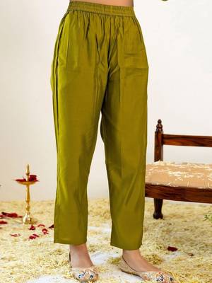 Women Floral Embroidered Regular Sequinned Kurta with Trousers & With Dupatta 4