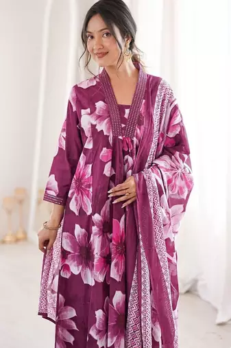 Women Regular Kurta with Pyjamas & With Dupatta