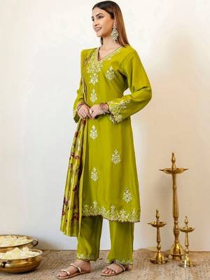 Women Ethnic Motifs Embroidered Mirror Work Kurta with Palazzos & With Dupatta 4