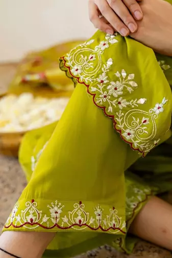 Women Ethnic Motifs Embroidered Mirror Work Kurta with Palazzos & With Dupatta